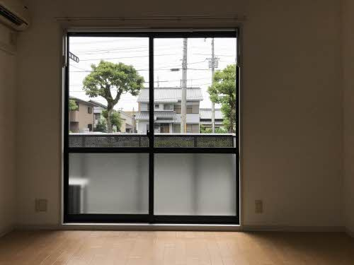 シャーメゾン比島 B棟のバルコニー