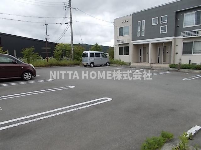 Ｅｔｅｒｎｏ・ＹⅢの駐車場|駐車場は敷地外（１０m）になります。