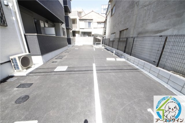 Y’ｓテラスの駐車場|※類似部屋