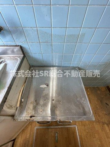 友井4丁目中古戸建のキッチン|お好きなコンロを置いてお料理できます！