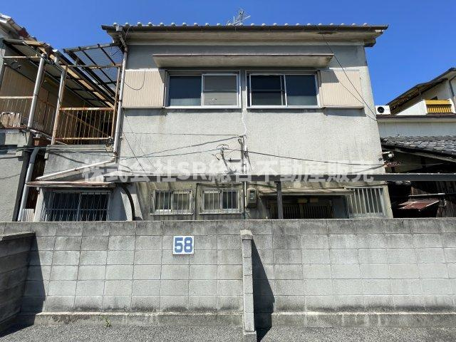 友井4丁目中古戸建の外観|弊社は、工務店と関係強化を徹底し、世界情勢やナフサショックの影響を受けずに材料確保を行い、納期も遅れることがございませんので、心配ご無用です！お気軽にご相談下さい。