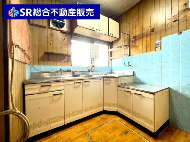 友井4丁目中古戸建のキッチン|キッチンは人気のあるL字型キッチン♪作業スペースが広く快適にお料理できます！