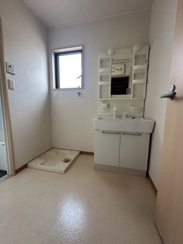 おがさわら和の家60番貸家群①の洗面所