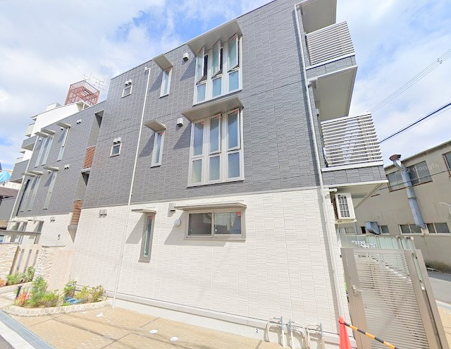 レセンテ淀川の外観