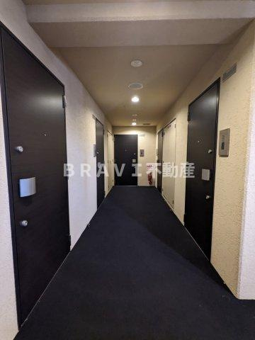エスライズ本町東　BRAVI不動産の内装|【エスライズ本町東】内廊下で雨の日も安心です