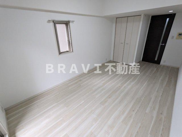 エスライズ本町東　BRAVI不動産の寝室|【エスライズ本町東】ゆとりの広さです