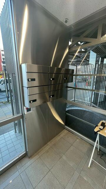 共和ハーモテックビルのロビー