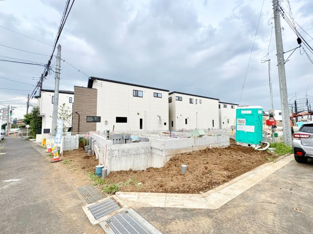 《仲介手数料半額》富士見市羽沢第10　全9棟　1号棟の前面道路含む現地写真