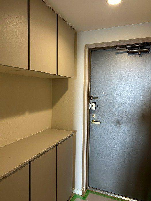 翠香園ガーデンハウスの玄関|シューズボックス
■物件内覧・資金計画相談・住宅ローン相談、リフォーム相談、お問合せ受付中■
※当日・翌日のご内覧、ご相談はお電話でのお問合せがスムーズです！
