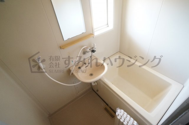 フラワーハイツ愛の浴室|参考、同建物・同間取りの号室