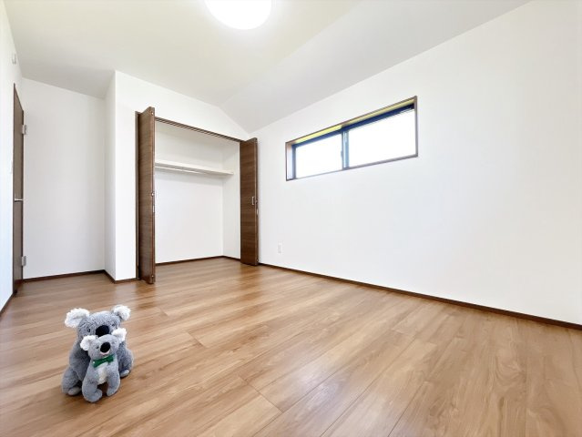 【洋室】 | 前橋市箱田町　新築住宅 | 「どんな家具を置こうかな」とワクワクする。好みのこだわりのお部屋にしてじぶんだけの部屋でゆったりと寛げます。