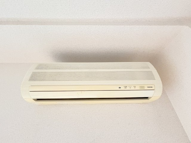 アレルヤの設備