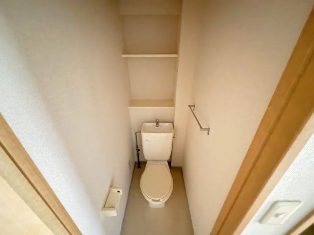 アレルヤのトイレ