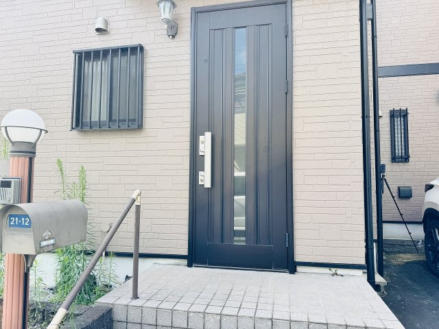 八王子市　中野上町　中古戸建ての玄関|～玄関は安心のWロックキーを採用～