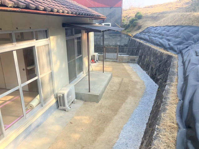 今岡戸建の庭