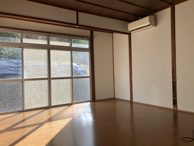 今岡戸建の居間・リビング