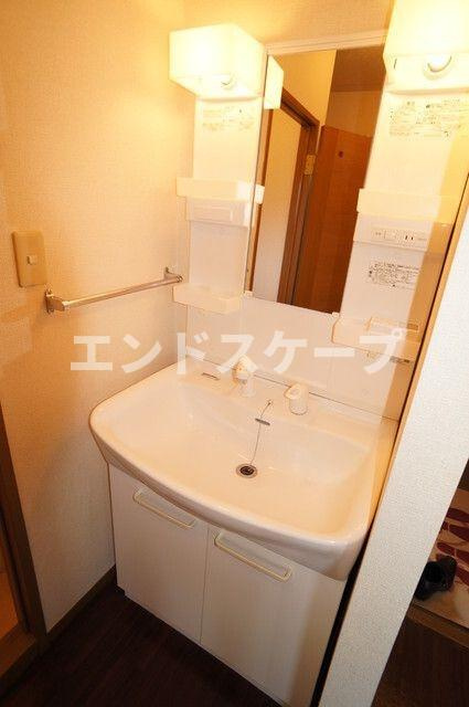 メゾンルミエールの洗面所|高崎、前橋のお部屋探しはエンドスケープまで！お客様の理想お聞かせ下さい♪