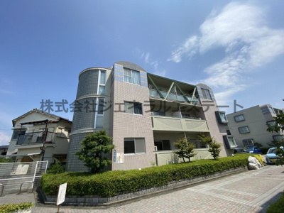 【外観】 | カルチェ・ダムールD | 外観は落ち着いています