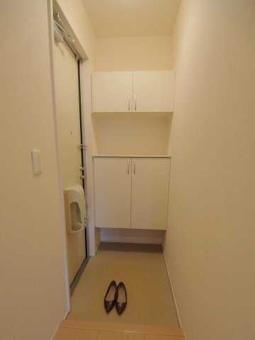 エンブレム伴　B棟の玄関