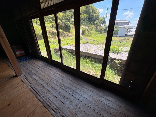 北田原町店舗の内装
