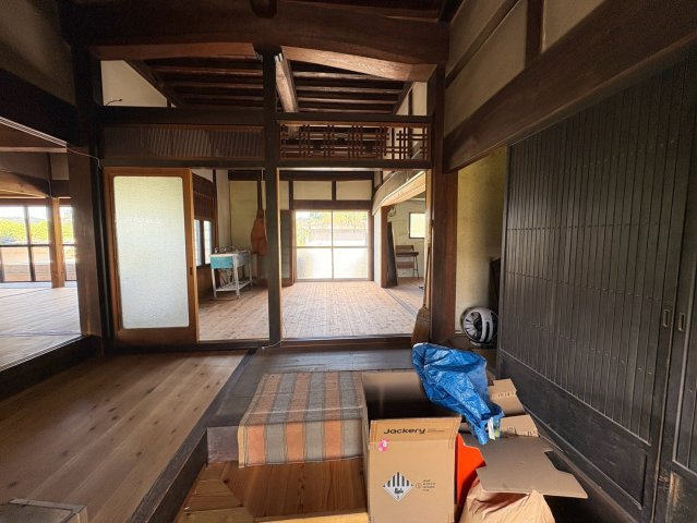 北田原町店舗のロビー