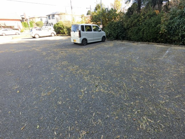 【駐車場】