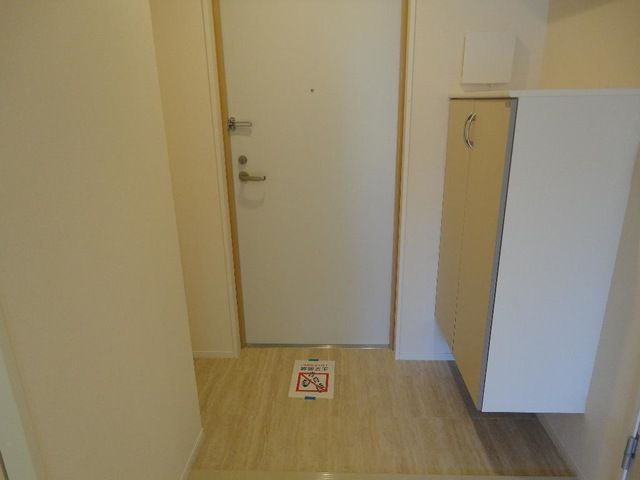 コンフォール道徳の玄関
