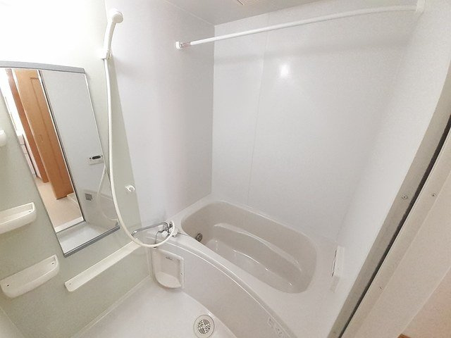 ハーベストヒル　Ｃの浴室|追い焚き機能付き浴室です。