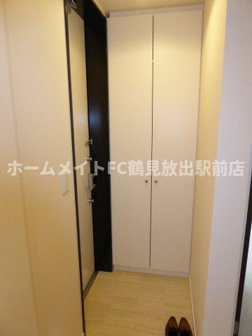 東大阪市森河内西１丁目のハイツの玄関