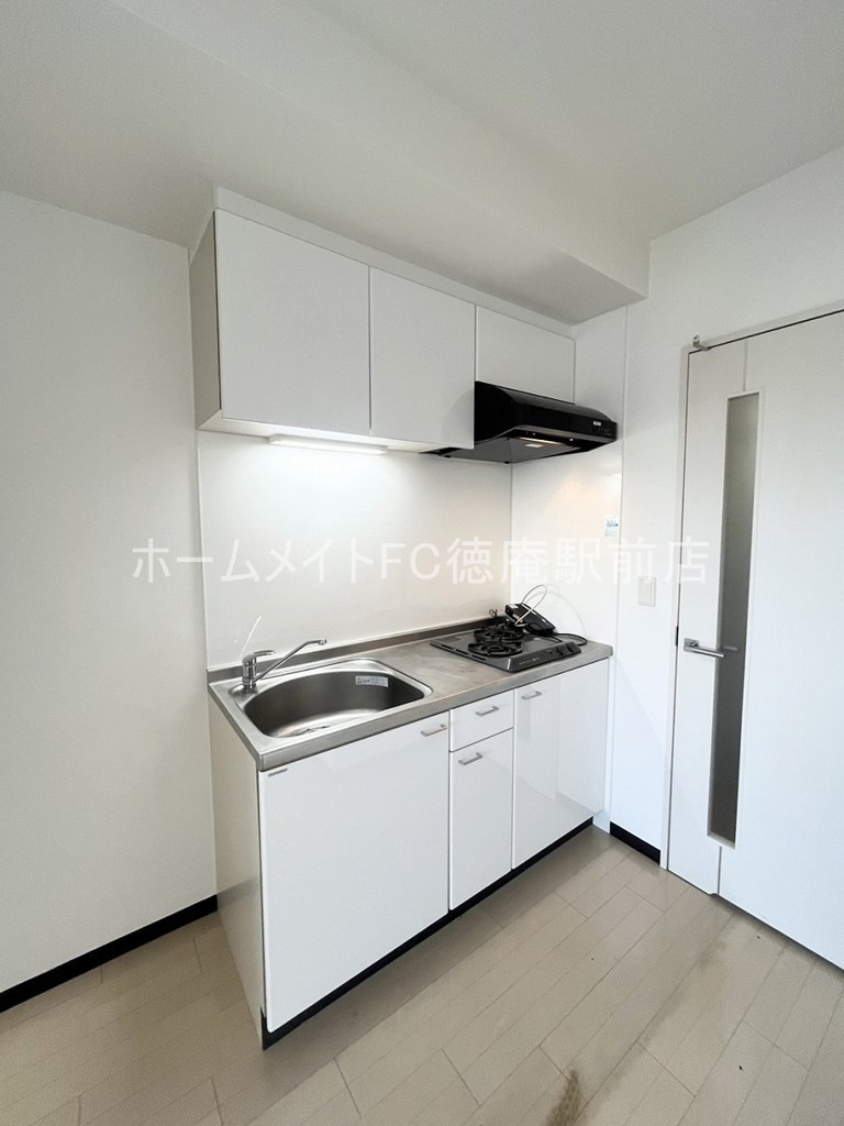 大阪市鶴見区鶴見５丁目の賃貸マンションのキッチン