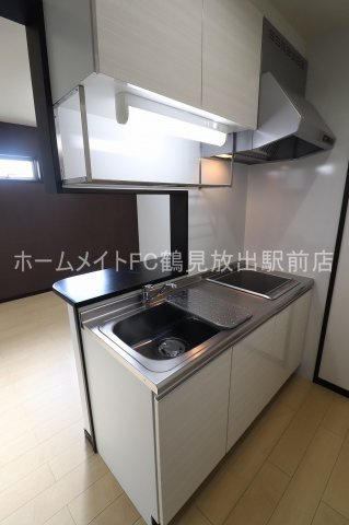 大阪市鶴見区今津中４丁目のハイツのキッチン