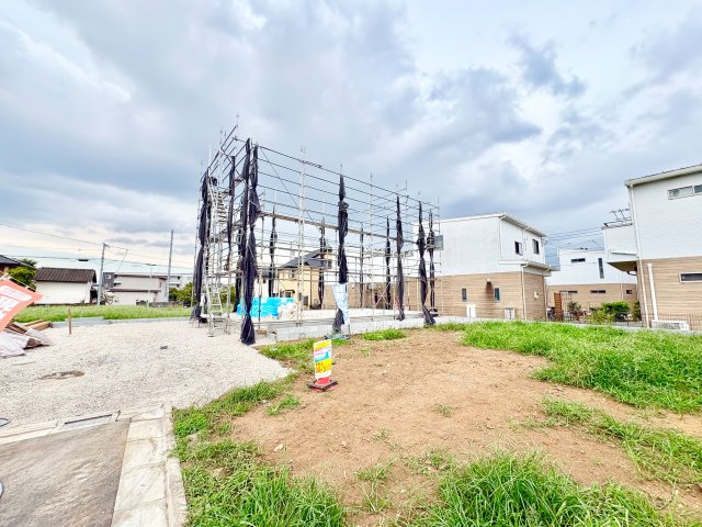 《仲介手数料半額》富士見市羽沢第10　全9棟　5号棟の前面道路含む現地写真