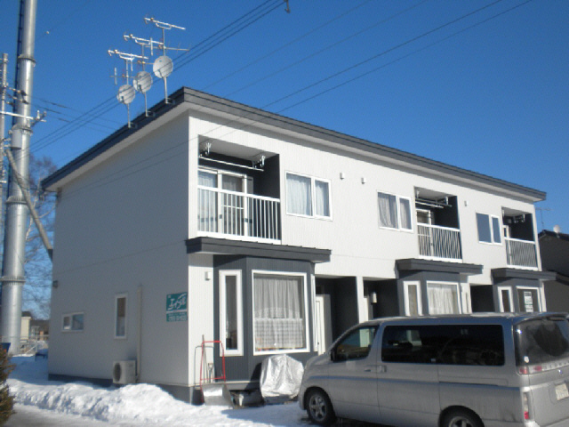 シャルールの外観