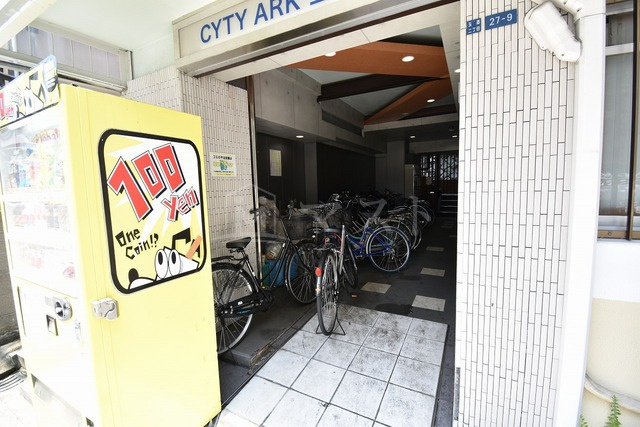 シティアーク上町台のエントランス