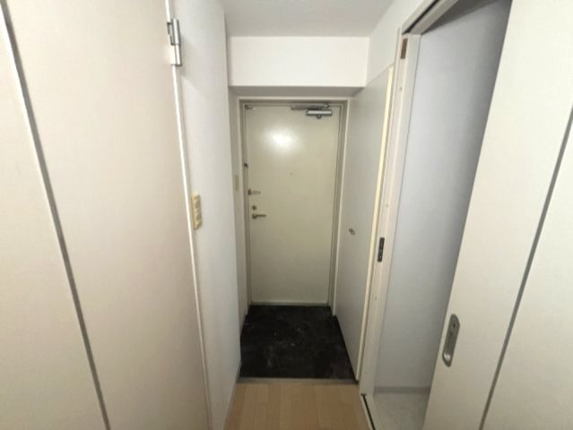 プライムライフ御影の玄関
