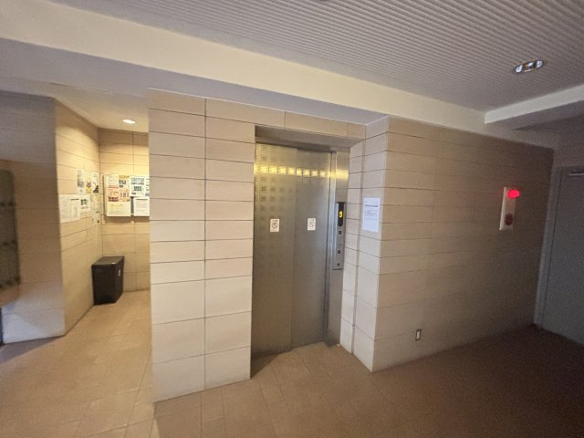 プライムライフ御影のエントランス