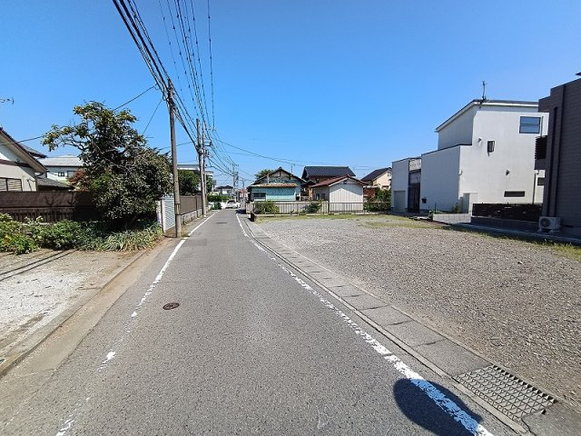 高崎市倉賀野町　売地の前面道路含む現地写真