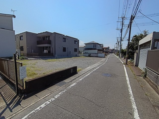 高崎市倉賀野町　売地の前面道路含む現地写真