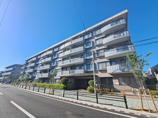 ドルチェ甲子園の外観
