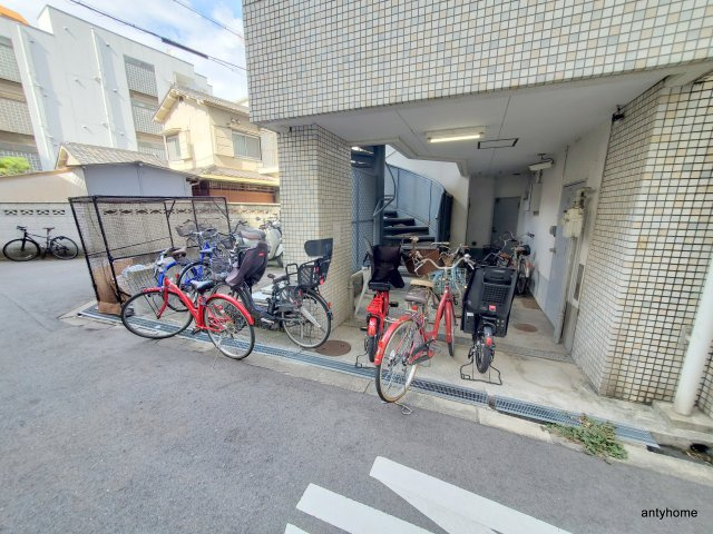 エルブ新大阪　仲介手数料無料の駐車場