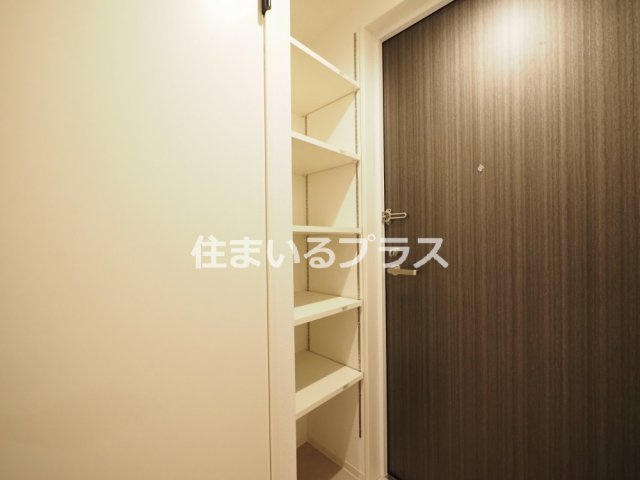 Ｓ－ＭＯＶＥ大阪鶴見の収納
