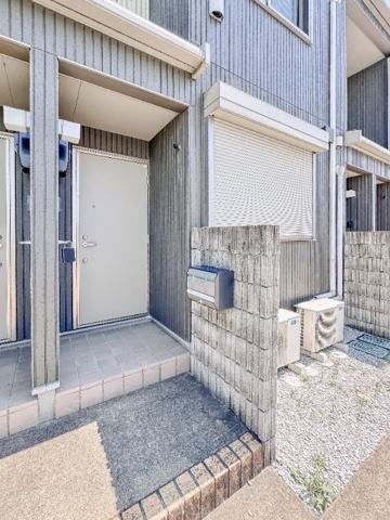 アレプロッツ・ツーの玄関