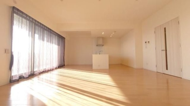 ヴァンデュールパレス神宮東の居間・リビング