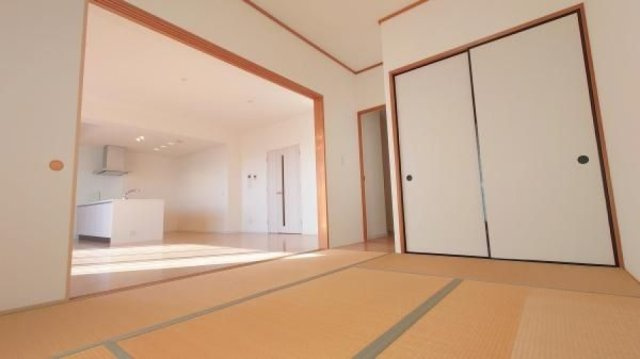 ヴァンデュールパレス神宮東の和室