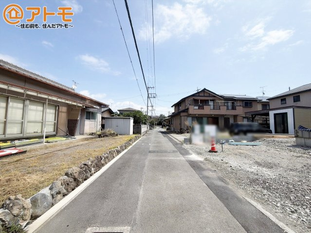 【前面道路含む現地写真】 | 富士市宮下第6　新築戸建て　2号棟