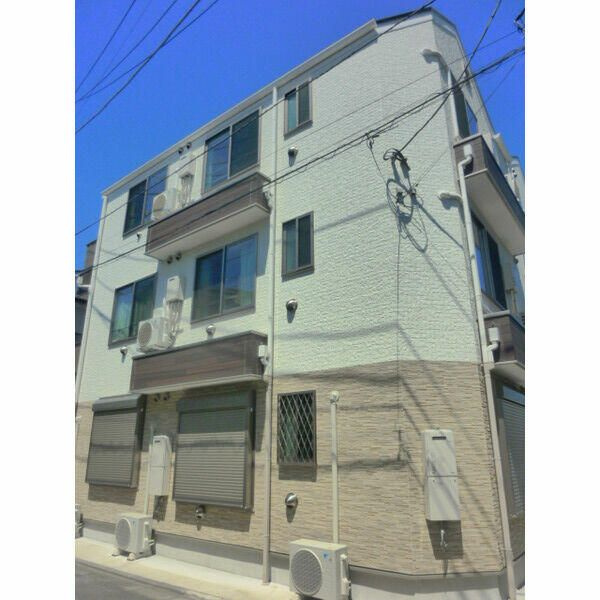 トロンの外観