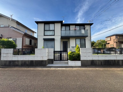【外観】 | 銚子市豊里台  積水ハウス施工軽量鉄骨造　4LDK
