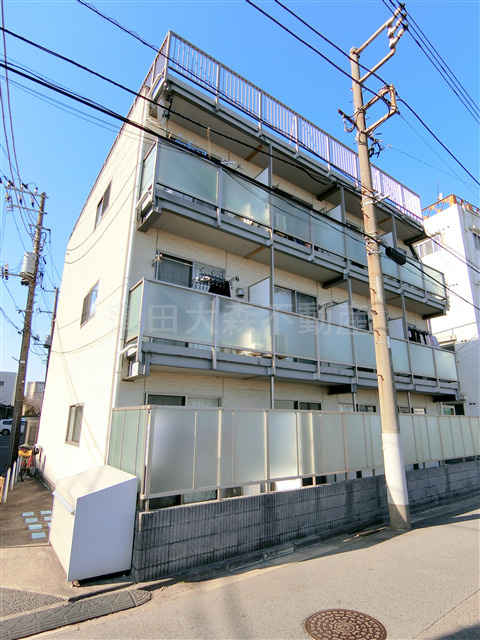 レスツオン天空橋の外観|2014年10月築　鉄骨造地上3階建て総戸数12戸
東京都大田区羽田旭町　京急空港線天空橋駅近最寄り徒歩4分