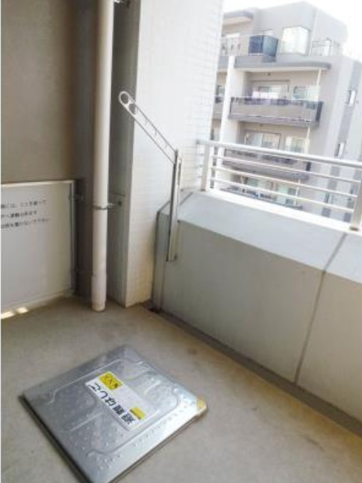 パークキューブ西ヶ原ステージのバルコニー