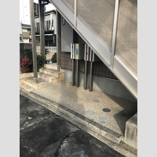 エスペランサ　名古屋市賃貸　仲介手数料無料のエントランス